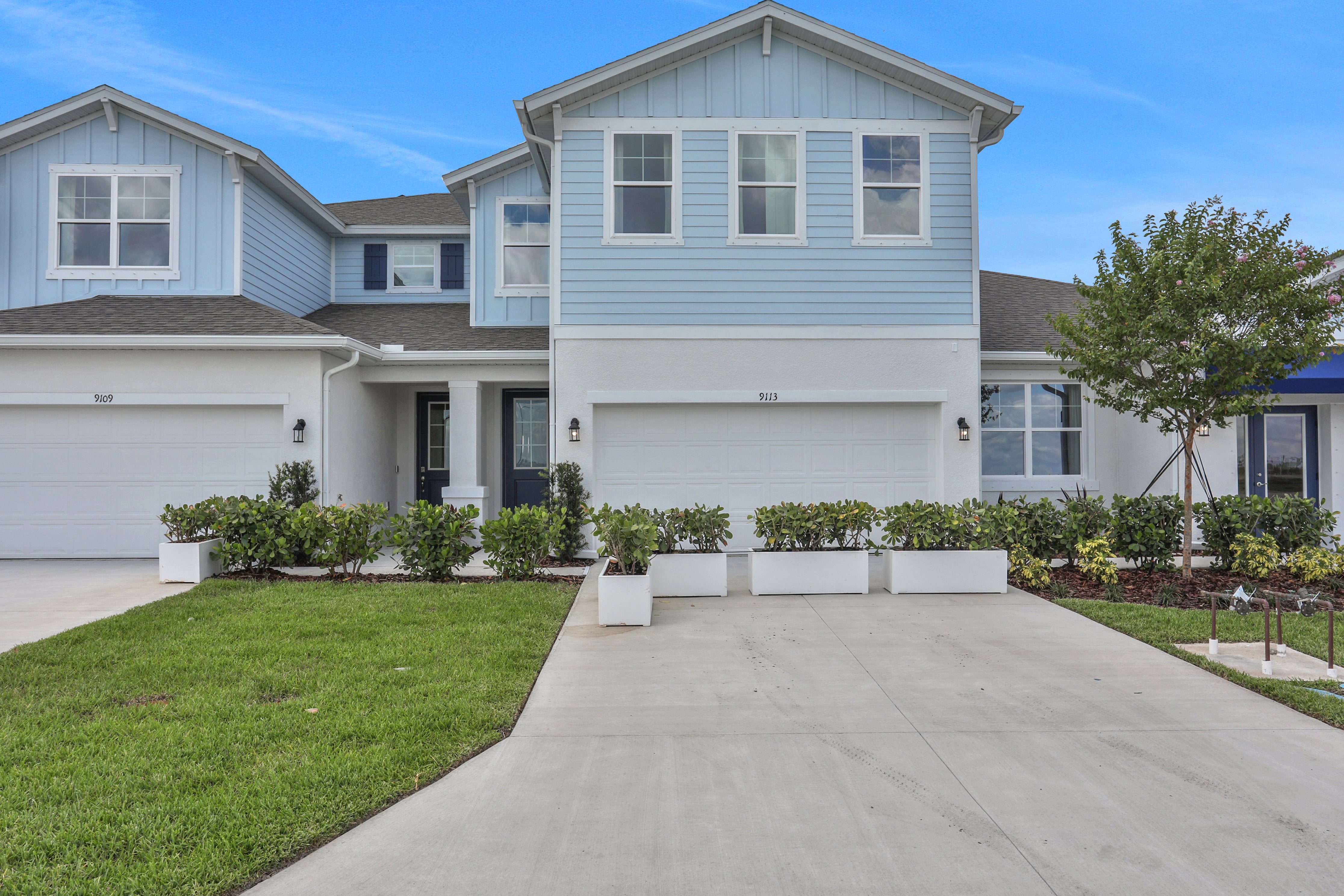 Seaire Townhomes by Dream Finders Homes - Parrish, FL
